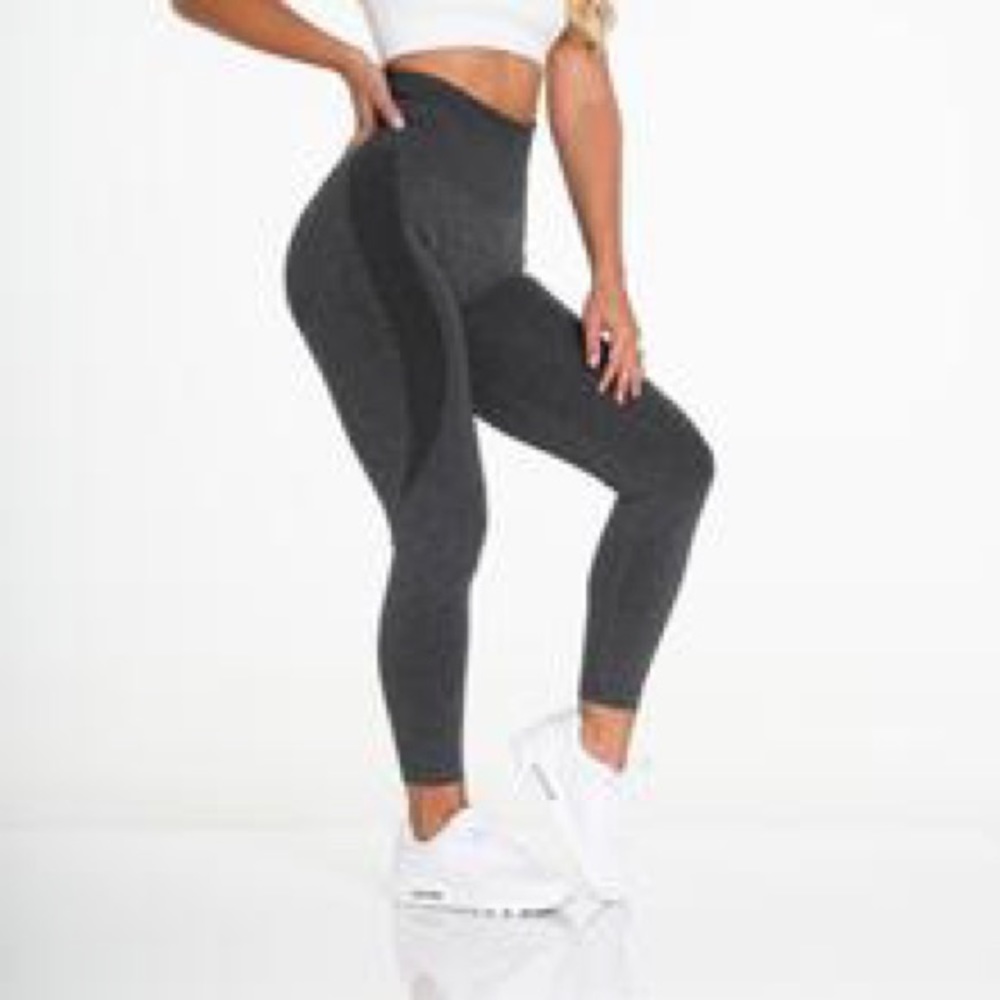 NVGTN- XS Black Speckled Contour Seamless Leggings